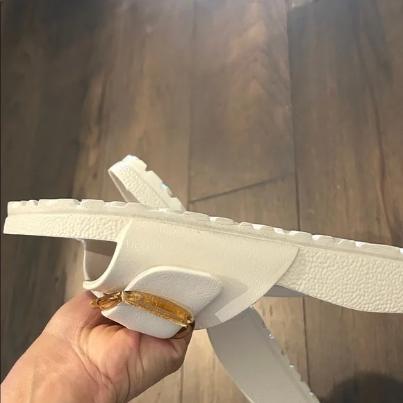 Birkenstock White Sandals with Gold Buckle - Picture 4 of 12